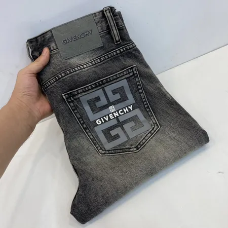 ジバンシィ ジーンズ