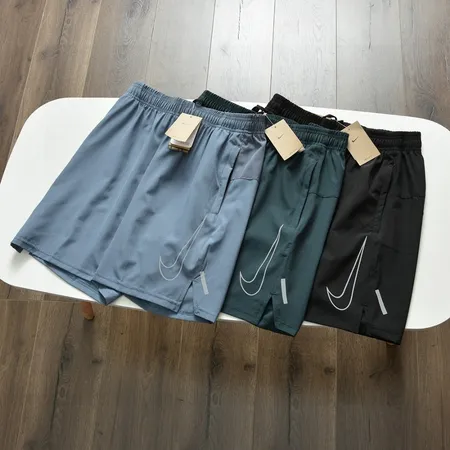 ナイキ ショートパンツ