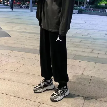 アディダス カジュアルパンツ