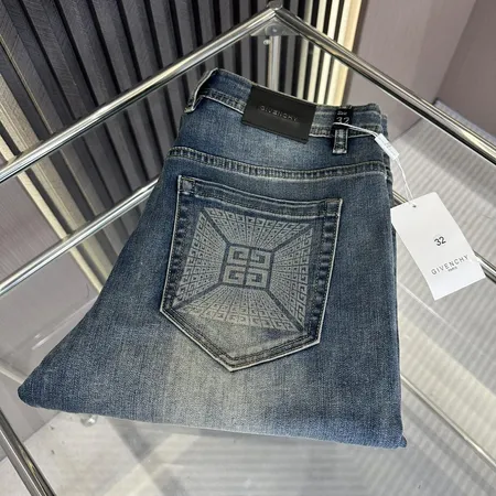 ジバンシィ ジーンズ