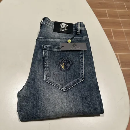ヴェルサーチ ジーンズ
