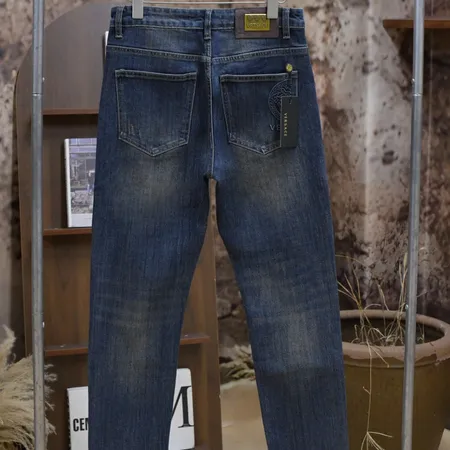 ヴェルサーチ ジーンズ