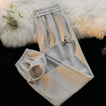 アディダス カジュアルパンツ