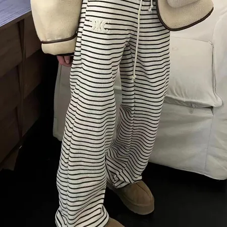 セリーヌ カジュアルパンツ