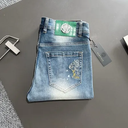 ヴェルサーチ ジーンズ