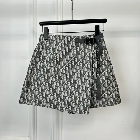 ディオール ショートパンツ