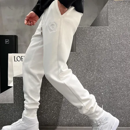 ジバンシィ カジュアルパンツ