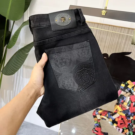 ヴェルサーチ ジーンズ