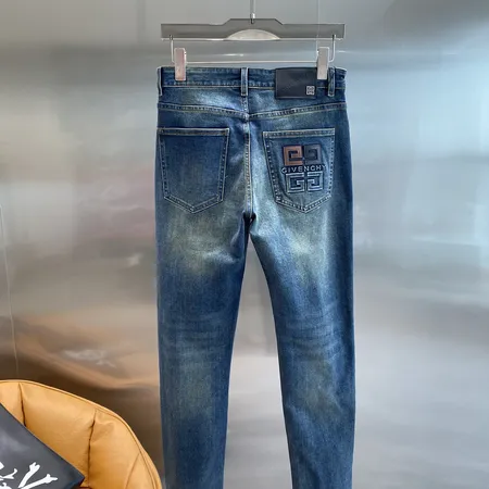 ジバンシィ ジーンズ