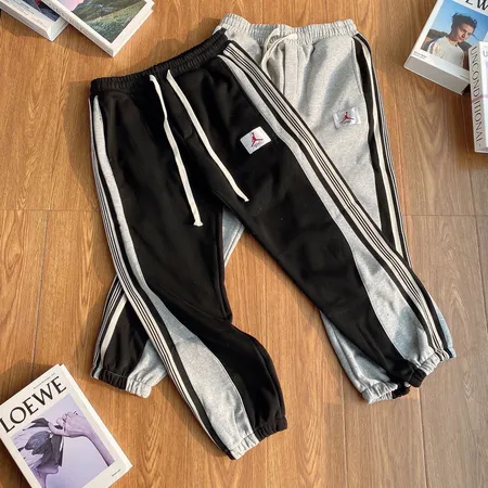 アディダス カジュアルパンツ