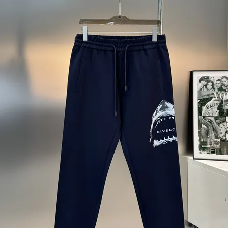 ジバンシィ カジュアルパンツ