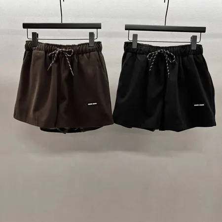 ミュウミュウ ショートパンツ