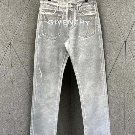 ジバンシィ ジーンズ