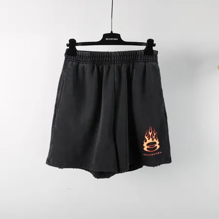 セリーヌ ショートパンツ