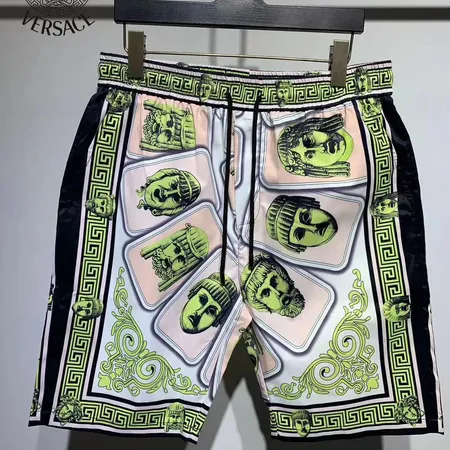 ヴェルサーチ ショートパンツ