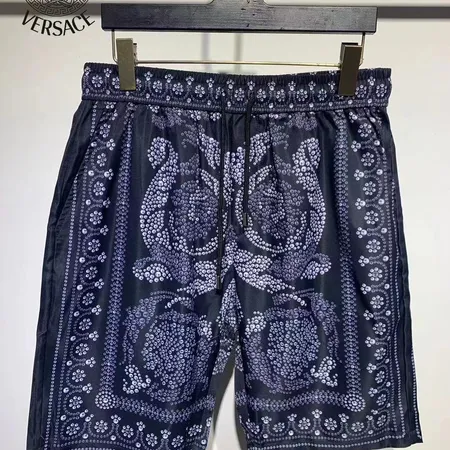 ヴェルサーチ ショートパンツ