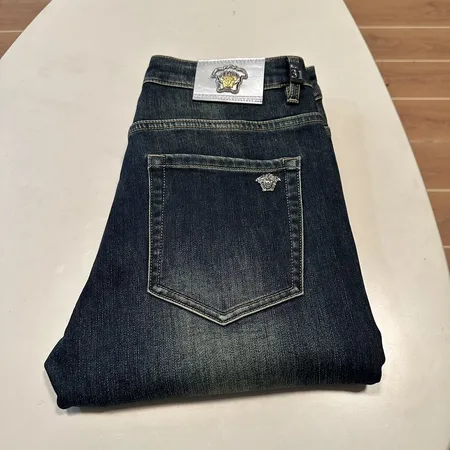 ヴェルサーチ ジーンズ