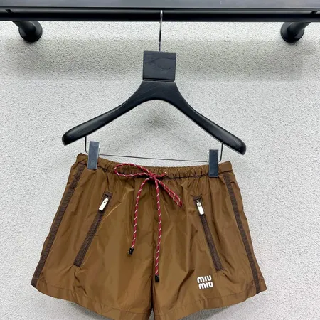 ミュウミュウ ショートパンツ