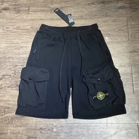 ストーンアイランド ショートパンツ