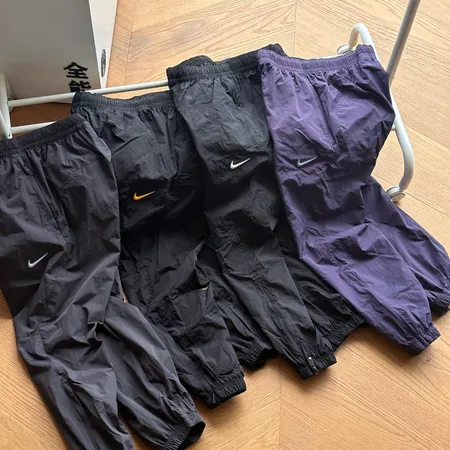 ナイキ カジュアルパンツ