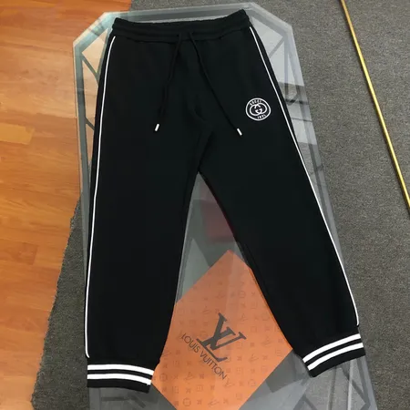 グッチ トレーニングパンツ