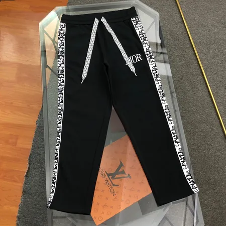 ディオール トレーニングパンツ