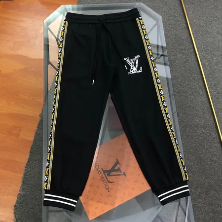ルイヴィトン トレーニングパンツ