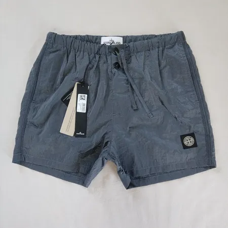 ストーンアイランド ショートパンツ