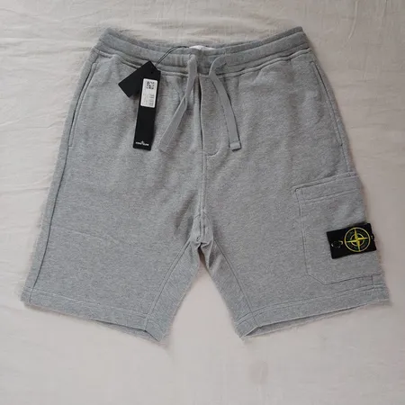 ストーンアイランド ショートパンツ