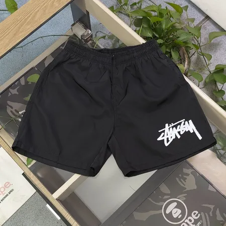 ステューシー ショートパンツ