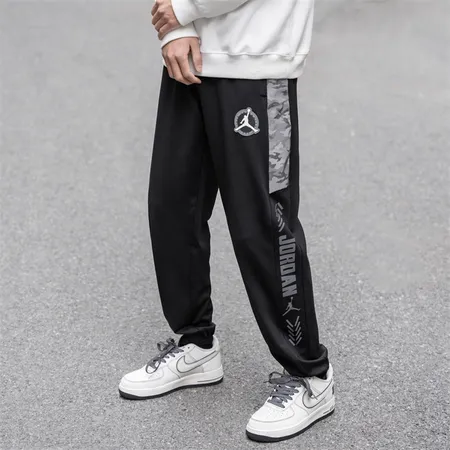 アディダス カジュアルパンツ