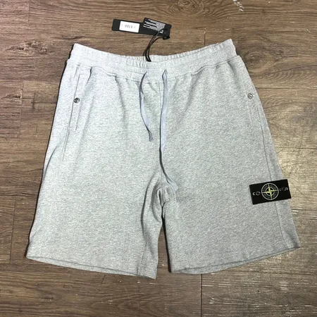 ストーンアイランド ショートパンツ