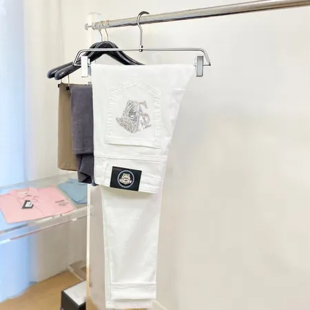 ヴェルサーチ ジーンズ