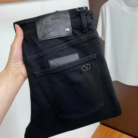 ヴァレンティノ ジーンズ