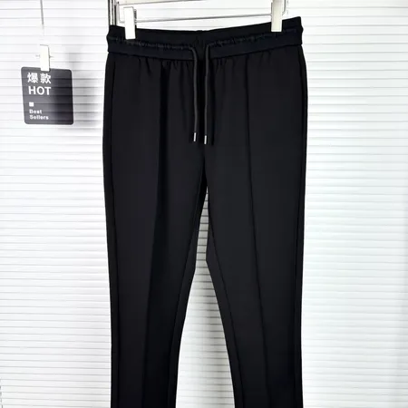 プラダ カジュアルパンツ