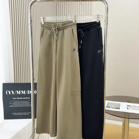 フィラ カジュアルパンツ