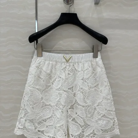 ヴァレンティノ ショートパンツ