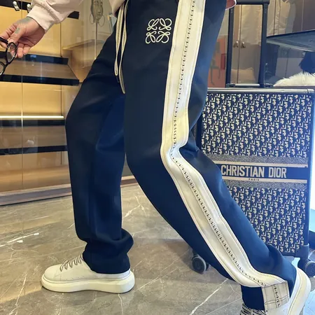 ロエベ カジュアルパンツ