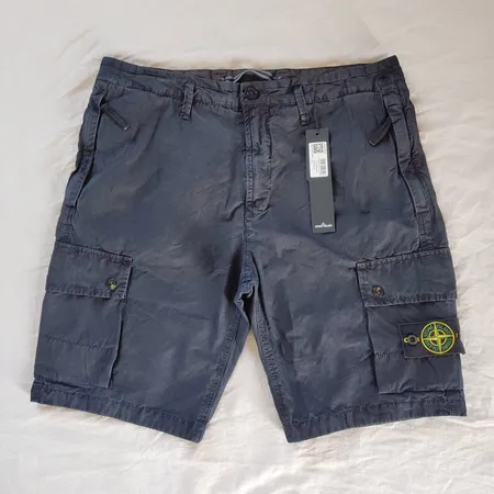 ストーンアイランド ショートパンツ
