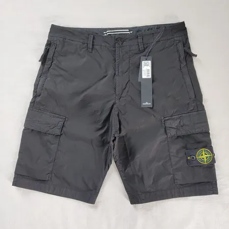 ストーンアイランド ショートパンツ
