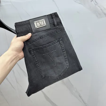 ヴァレンティノ ジーンズ