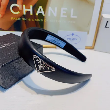 プラダ ヘアアクセサリー