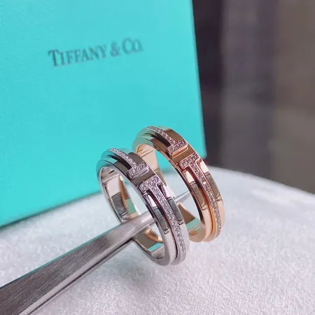 ティファニー 指輪