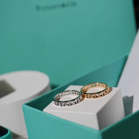 ティファニー 指輪