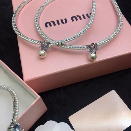 ミュウミュウ ヘアアクセサリー