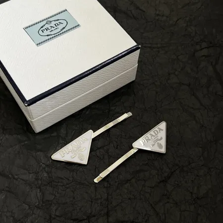 プラダ ヘアアクセサリー