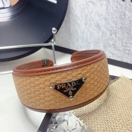 プラダ ヘアアクセサリー