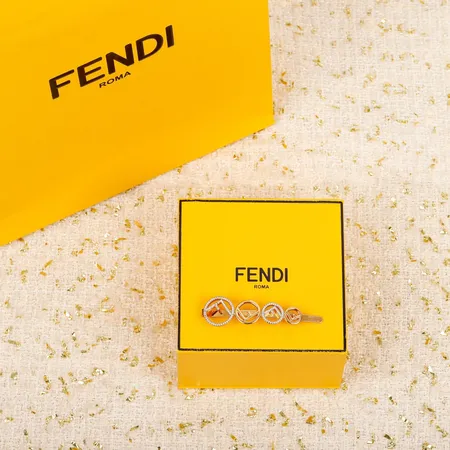 フェンディ ヘアアクセサリー