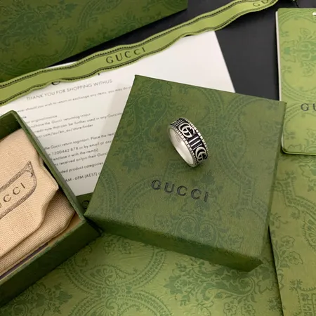 グッチ 指輪