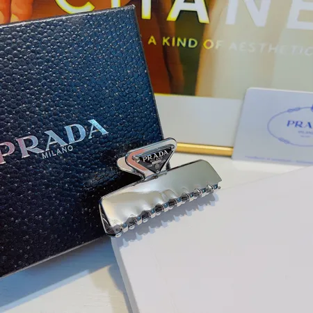 プラダ ヘアアクセサリー